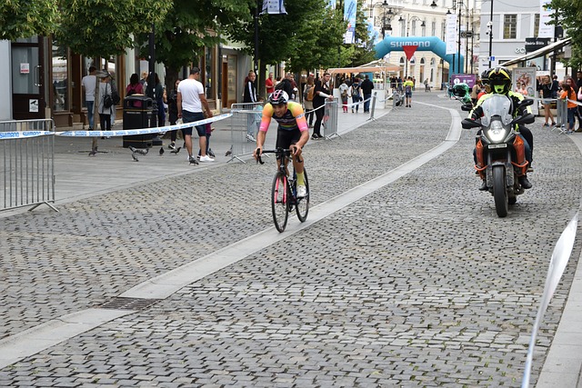 队的两位杰 队的两位杰